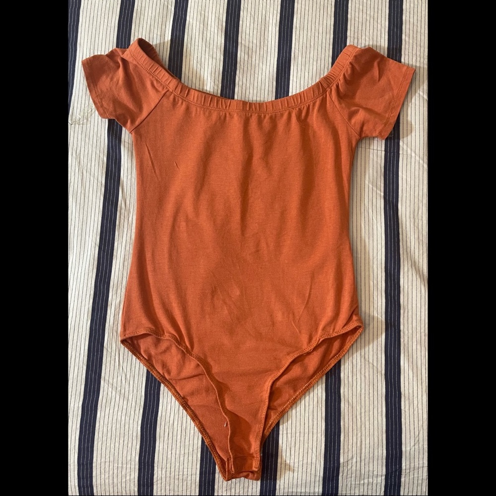 🍊Fashion Nova Peach orange bodysuit ✨